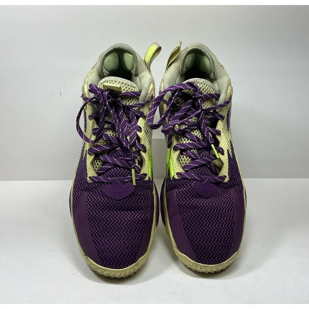 ADIDAS Dame 8 Mens 4th Quarter KO Basketball Shoe Sz 10.5 Yellow Purple Sneakers